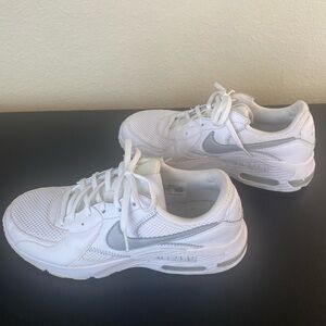 Woman’s Nike Air Max